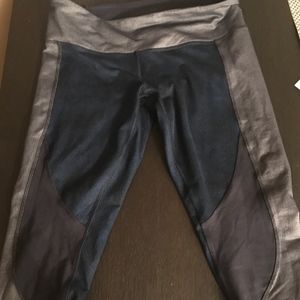 7/8 limited edition lululemon leggings